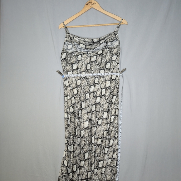 Bebe Sexy Snakeskin Look Dress With Cowl Front Spaghetti Strap Size S - Picture 6 of 10
